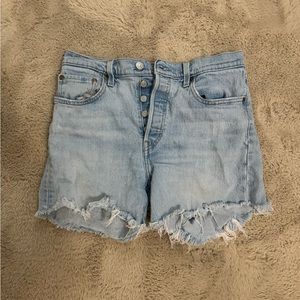 Light Blue Wash Levi shorts
